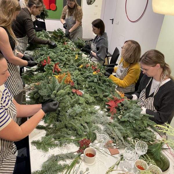 Kalėdinių vainikų dirbtuvės 11.26